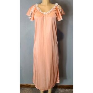 Vtg‎ Nylon Long Nightgown Dress Peach Lace Trim Size M Regency Dainty Feminine